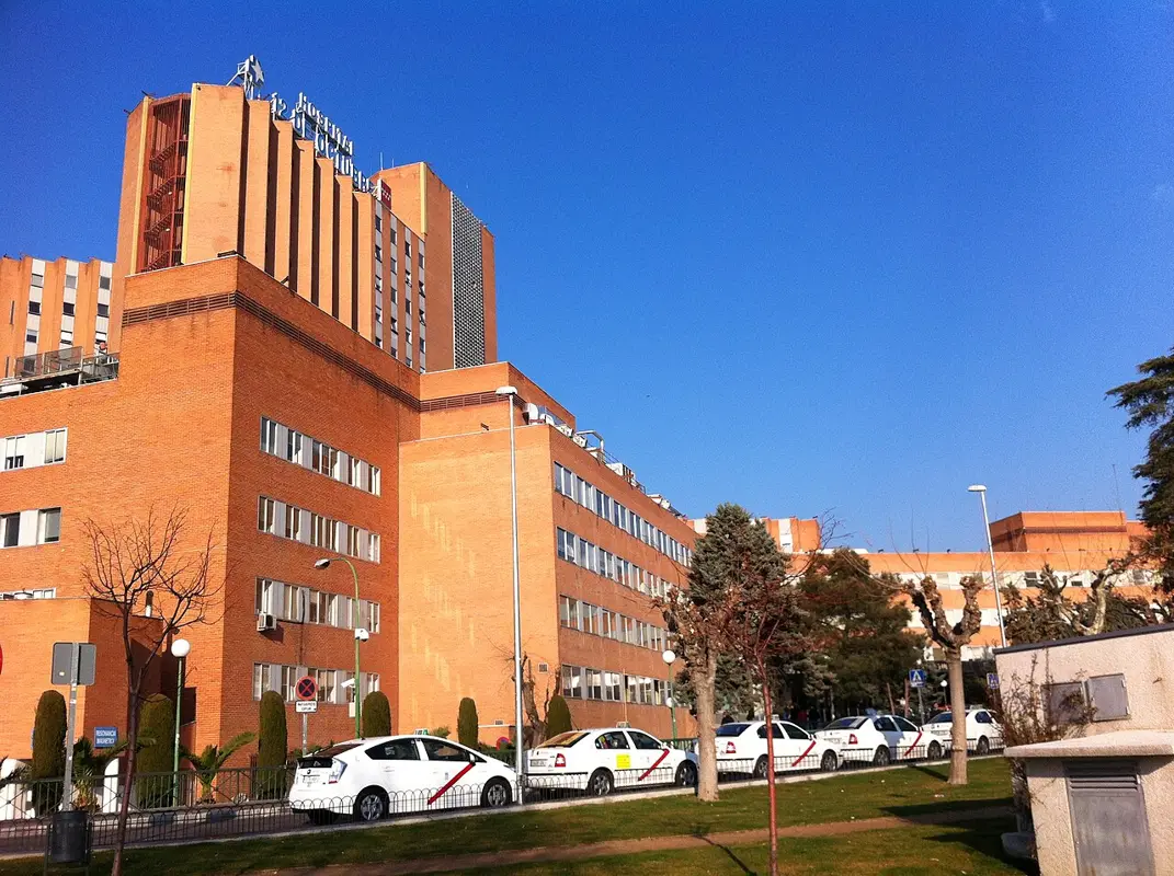 Edificio del Hospital 12 de Octubre (Madrid)